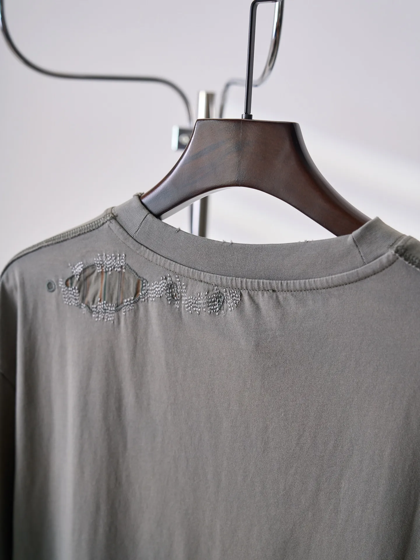 【 】Acne Studios T 【In Stock】XS S M L ：12 G ：32 G T ， ， Retro 。 ， 。 ， ， 。 12 ， ， 。 ， ， 、 。32 ， 。 。 ， 、 ， 。 ， 。 ， ， ， ， ，Wear-Resistant 。 Retro ： ， ， 、 ， 、 ， ， 。